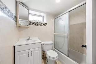 700 Covert Ave, New Hyde Park, NY 11040 - Photo 29