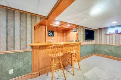 2 Ash Place, New Hyde Park, NY 11040 - Photo 21