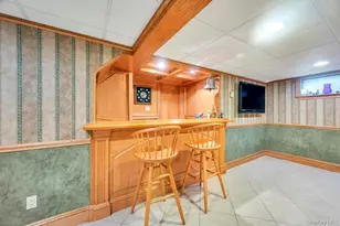 2 Ash Pl, New Hyde Park, NY 11040 - Photo 21