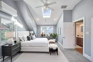 2 Ash Pl, New Hyde Park, NY 11040 - Photo 19