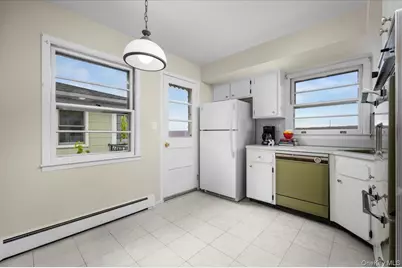 183 Hudson Terrace, Yonkers, NY 10701 - Photo 9