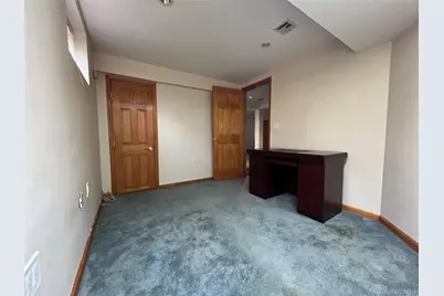 7611 270th Street, New Hyde Park, NY 11040 - Photo 25