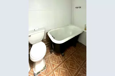 8815 Jamaica Avenue, Woodhaven, NY 11421 - Photo 5