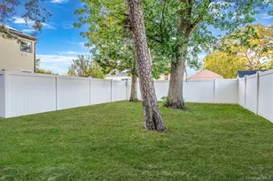 101 S 30th St, Wyandanch, NY 11798 - Photo 37