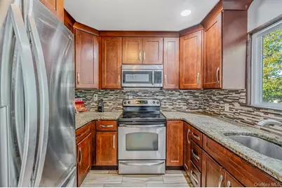 101 S 30th Street, Wyandanch, NY 11798 - Photo 11