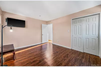 101 S 30th Street, Wyandanch, NY 11798 - Photo 17