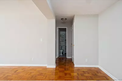 3 Sadore Lane #2J, Yonkers, NY 10710 - Photo 5