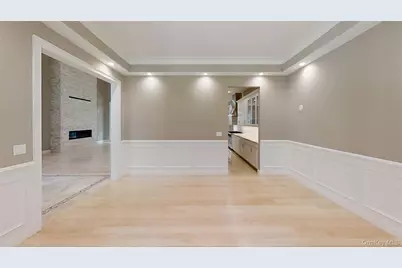 550 Moriches Road, Saint James, NY 11780 - Photo 9