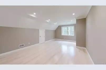 550 Moriches Road, Saint James, NY 11780 - Photo 15