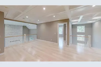 550 Moriches Road, Saint James, NY 11780 - Photo 11