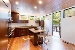 712 Ladd Rd, Bronx, NY 10471 - Photo 11