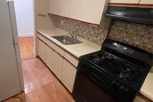 196-61 69th Ave, Fresh Meadows, NY 11365 - Photo 7