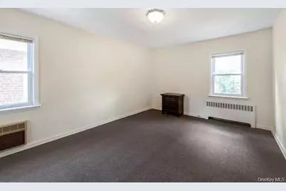 80-15A 168th Street, Flushing, NY 11432 - Photo 13