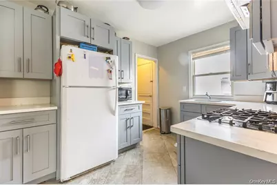 80-15A 168th Street, Flushing, NY 11432 - Photo 5