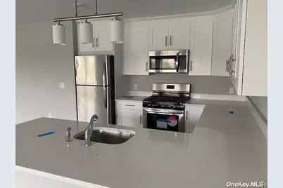 221 Eastview Drive #22, Central Islip, NY 11722 - Photo 5