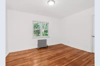 10220 189th Street, Hollis, NY 11423 - Photo 23