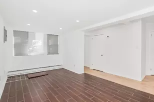 102-20 189th St, Hollis, NY 11423 - Photo 13