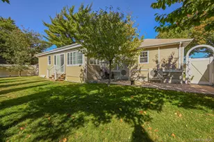 49 Ashely Dr, Valley Stream, NY 11580 - Photo 3