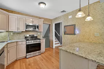 39 Kinsley Grove, Pearl River, NY 10965 - Photo 15