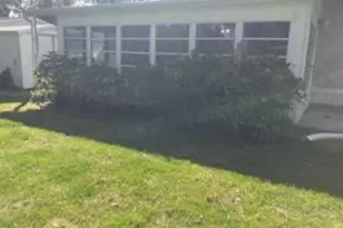 465 Old Country Rd, Riverhead, NY 11901 - Photo 5