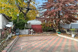 145-70 159th St, Jamaica, NY 11434 - Photo 9