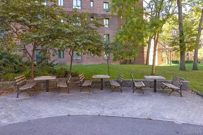 1601 Metropolitan Avenue #3H, Bronx, NY 10462 - Photo 19