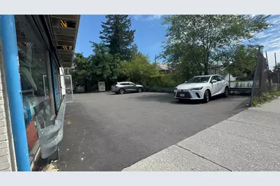 114-25 Merrick Blvd, Rochdale, NY 11434 - Photo 3