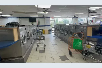 114-25 Merrick Blvd, Rochdale, NY 11434 - Photo 9