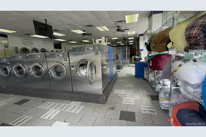 114-25 Merrick Blvd, Rochdale, NY 11434 - Photo 17