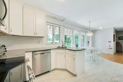 1075 Inlet Lane, Greenport, NY 11944 - Photo 5