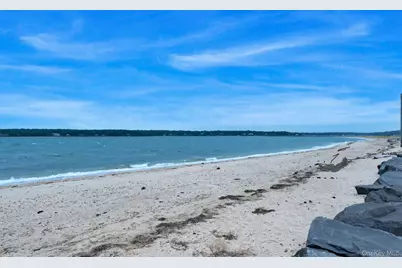 1075 Inlet Lane, Greenport, NY 11944 - Photo 27