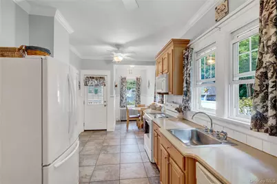 1606 Grundy Avenue, Holbrook, NY 11741 - Photo 15