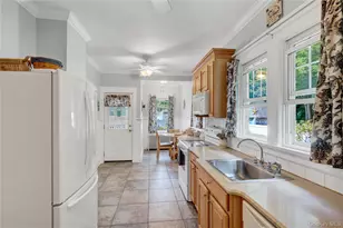 1606 Grundy Ave, Holbrook, NY 11741 - Photo 15