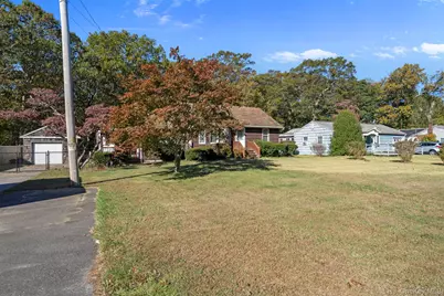 20 Patchogue Yaphank Road, Yaphank, NY 11980 - Photo 3