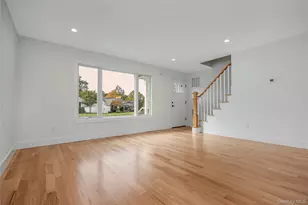 985 Douglas Ave, Wantagh, NY 11793 - Photo 11