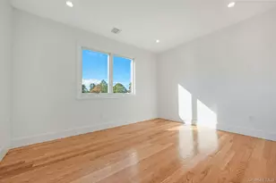 985 Douglas Ave, Wantagh, NY 11793 - Photo 23