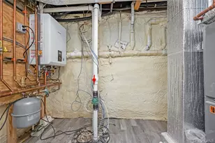 985 Douglas Ave, Wantagh, NY 11793 - Photo 31