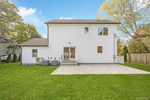 985 Douglas Ave, Wantagh, NY 11793 - Photo 5