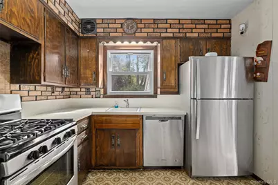 2975 Oceanside Road, Oceanside, NY 11572 - Photo 15