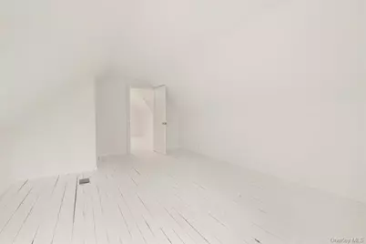 54 Oakwood Boulevard, Poughkeepsie, NY 12603 - Photo 23