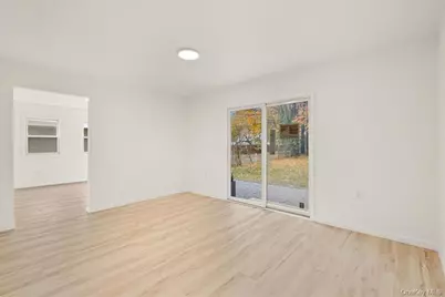 54 Oakwood Boulevard, Poughkeepsie, NY 12603 - Photo 11