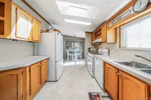 3 Betsy Ross Dr, Bohemia, NY 11716 - Photo 17