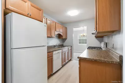 902 Commons Way #F, Fishkill, NY 12524 - Photo 9