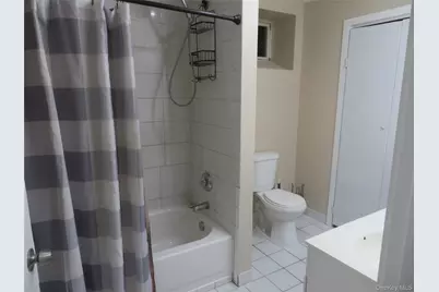 33 Pinecone Lane, Islandia, NY 11749 - Photo 23