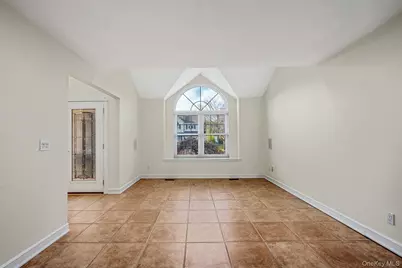 2 Max Way, Commack, NY 11725 - Photo 11