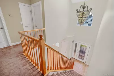 2 Max Way, Commack, NY 11725 - Photo 5