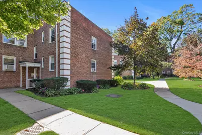 7 Edwards #2G, Roslyn Heights, NY 11577 - Photo 15