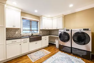 6 Arbutus Rd, Greenlawn, NY 11740 - Photo 27