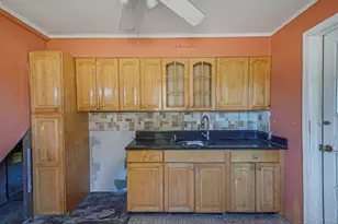 36 Bowling Ln, Levittown, NY 11756 - Photo 19