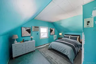 36 Bowling Ln, Levittown, NY 11756 - Photo 27